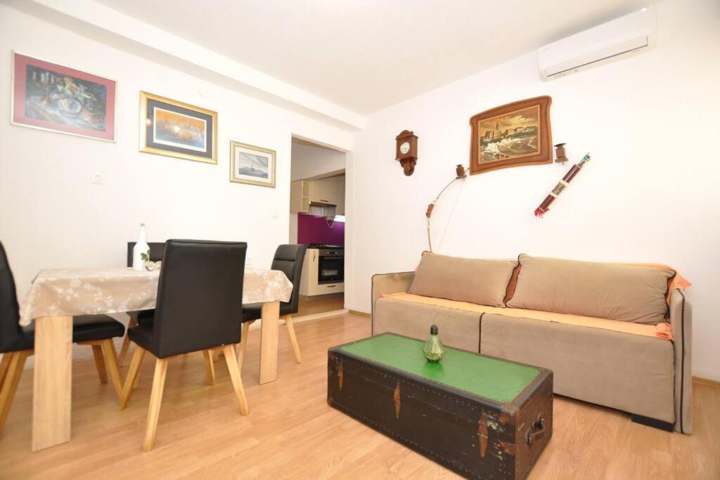 Central Apartment Marco Polo スプリト エクステリア 写真